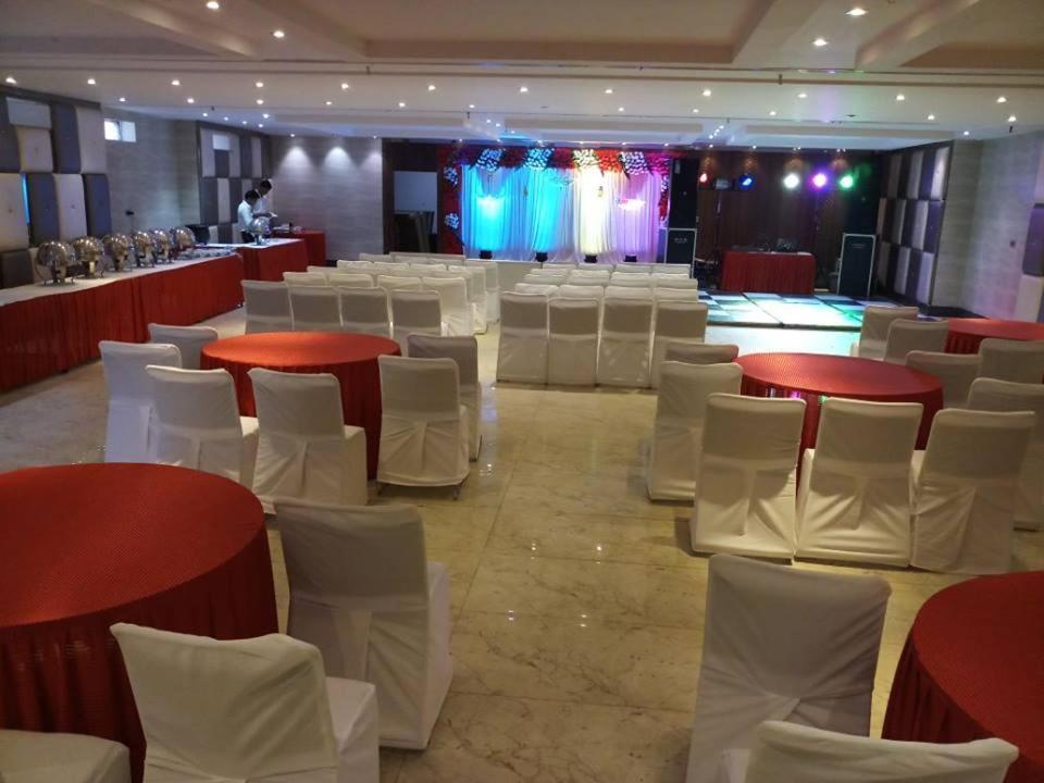 Hotel Rudra Vilas Agra  Buitenkant foto