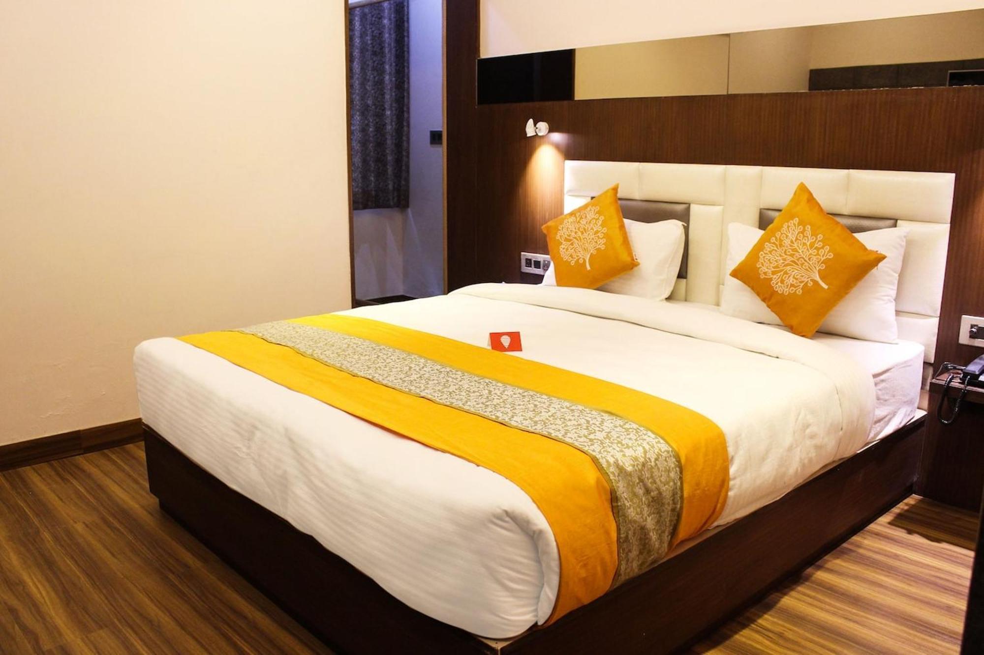 Hotel Rudra Vilas Agra  Buitenkant foto